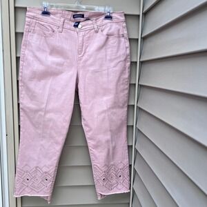 Bandolino Blu Lisbeth Capri Jeans Embroidered Frayed Hem W 10